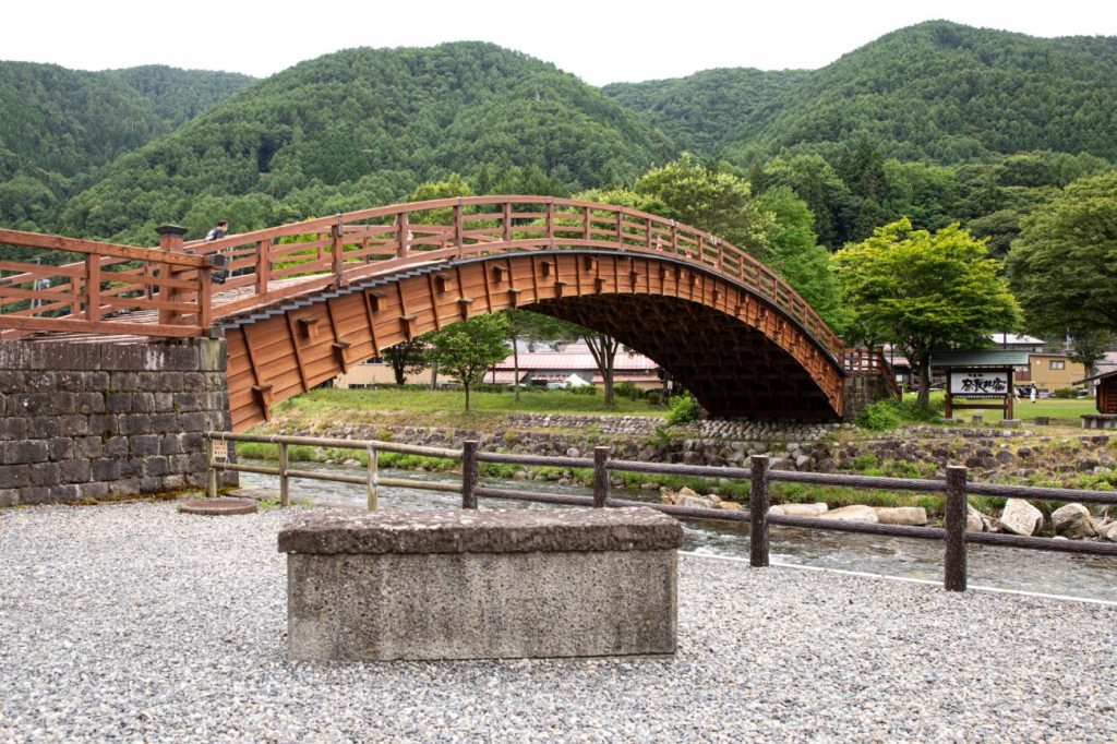 レトロで新しい！中山道の奈良井宿＆木曽平沢でときめくモノをめぐる旅