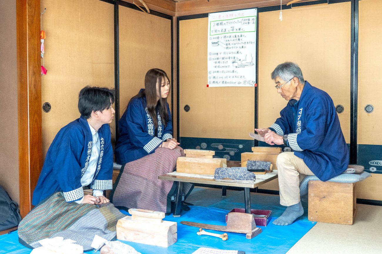 木曽の伝統工芸にふれる旅:木曽漆器・お六櫛・蕎麦打ち体験モデルコース